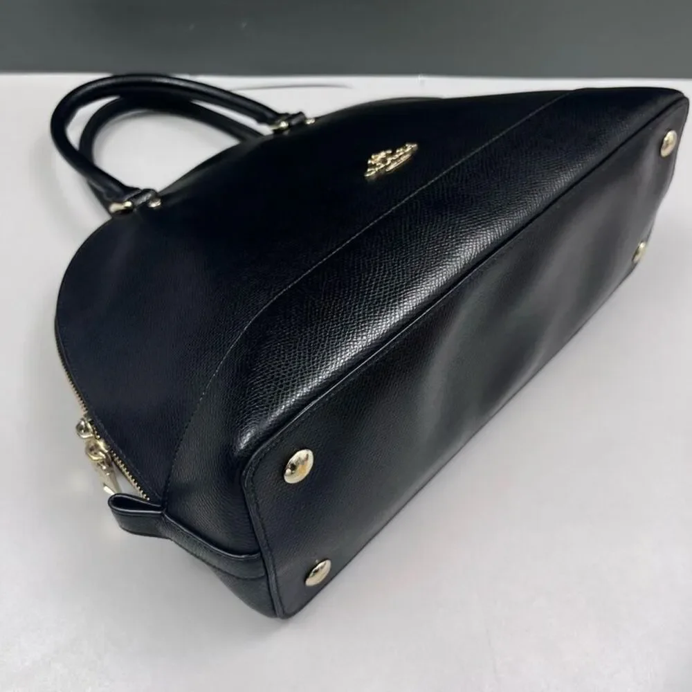 Coach Women Pre-Loved Bag Very Good Condition